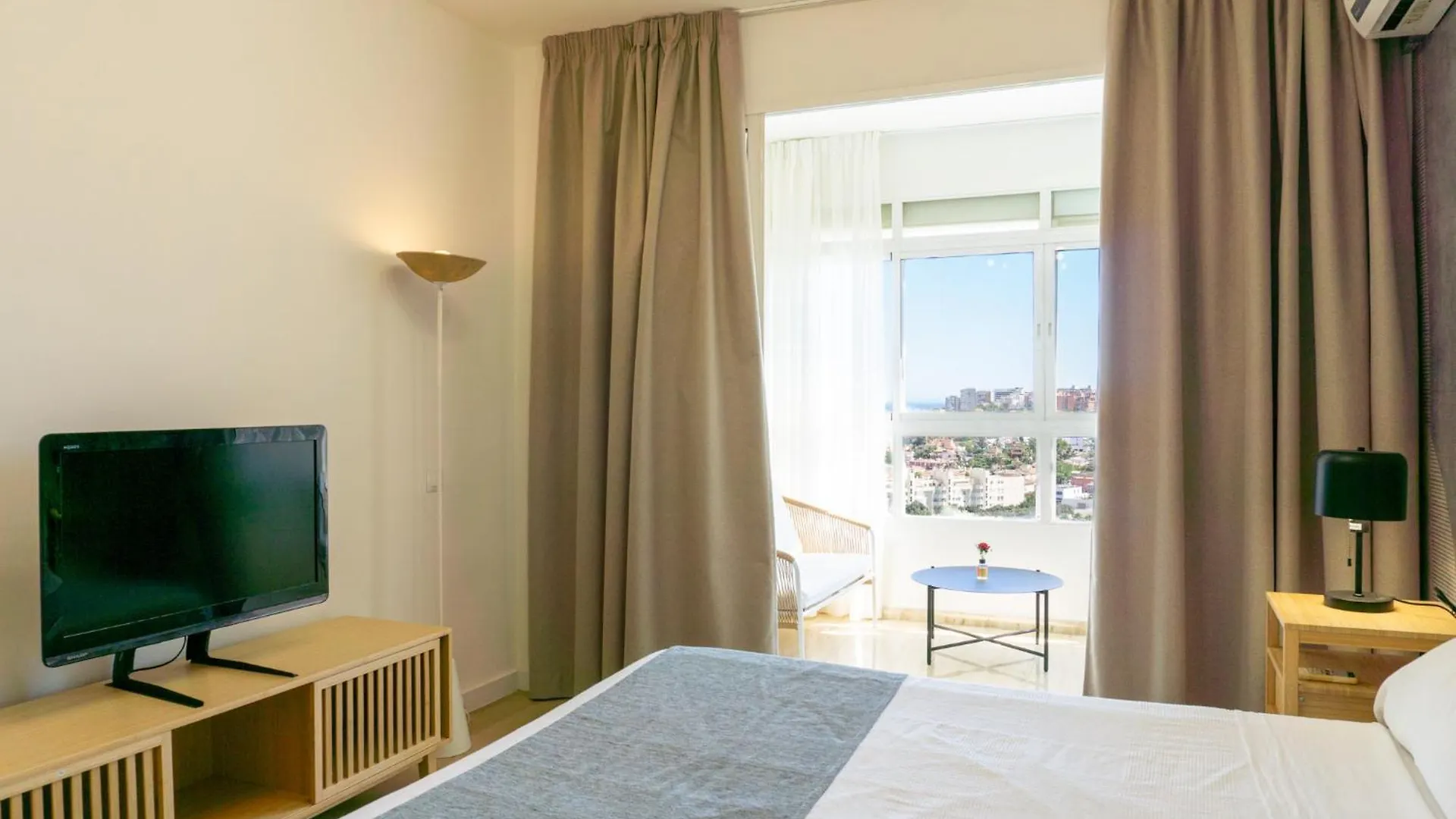 Colina Apartament Sea Views Torremolinos 0*,  Spain